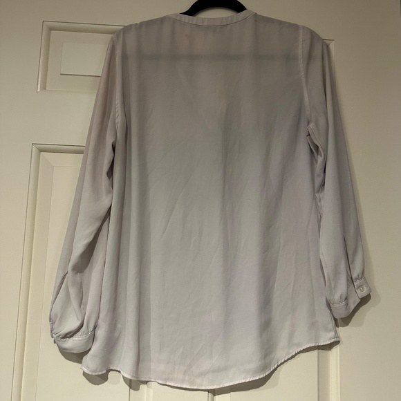 Express White Button-Up Size Small Blouse - Picture 4 of 6